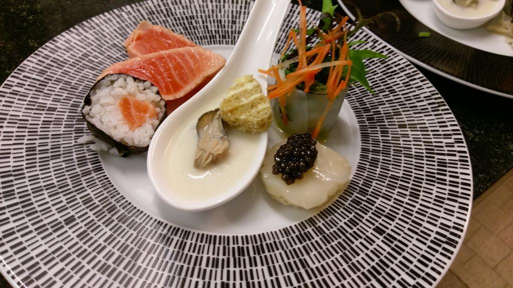 孔穆酒店 栋布雷松 外观 照片